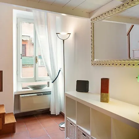 Charming Flat Up To 4 Guest, 2mins To San Peter